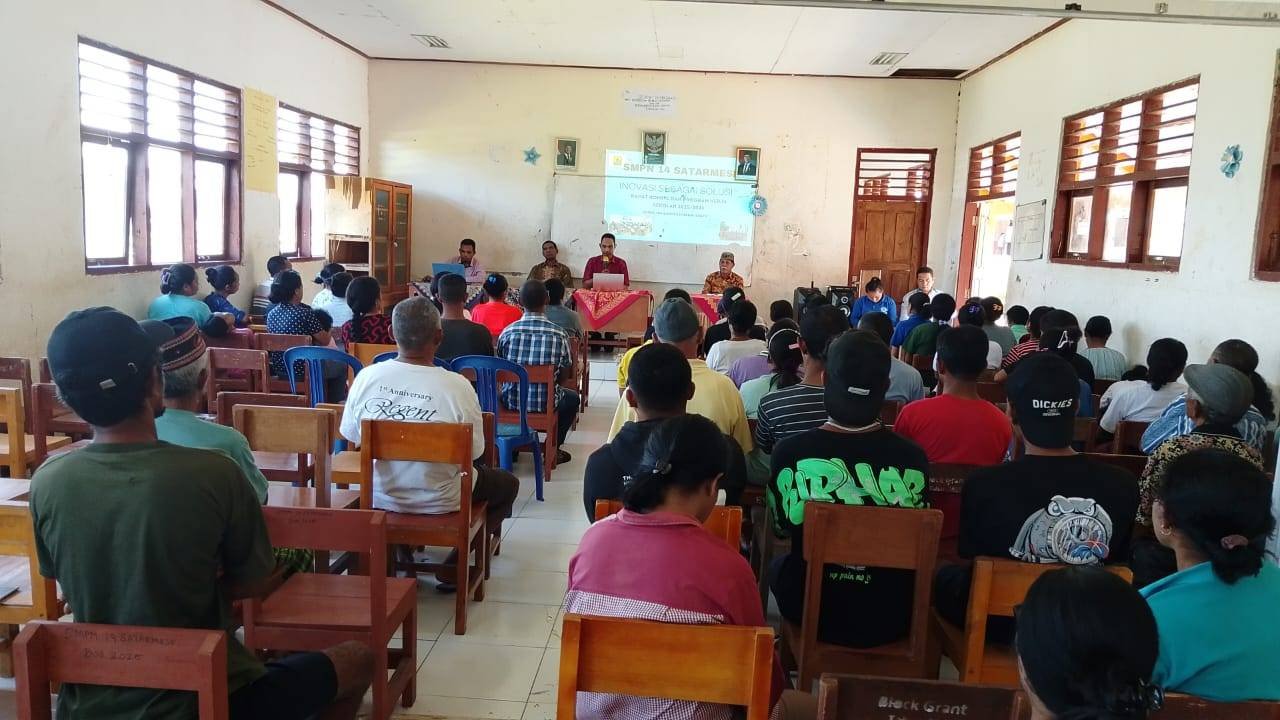 RAPAT KOMITE SMPN 14 SATARMESE